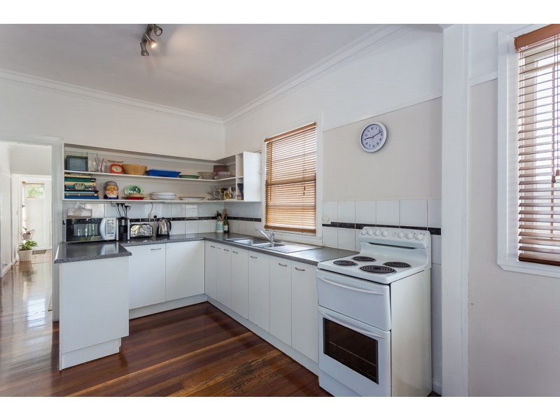 36 Nelson Street, Coorparoo QLD 4151