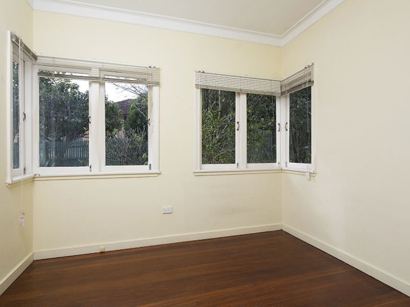 259 Ferguson Road, Norman Park QLD 4170