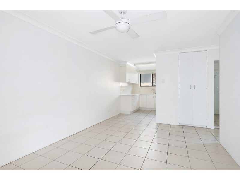 2/30 Wellington Street, Coorparoo QLD 4151