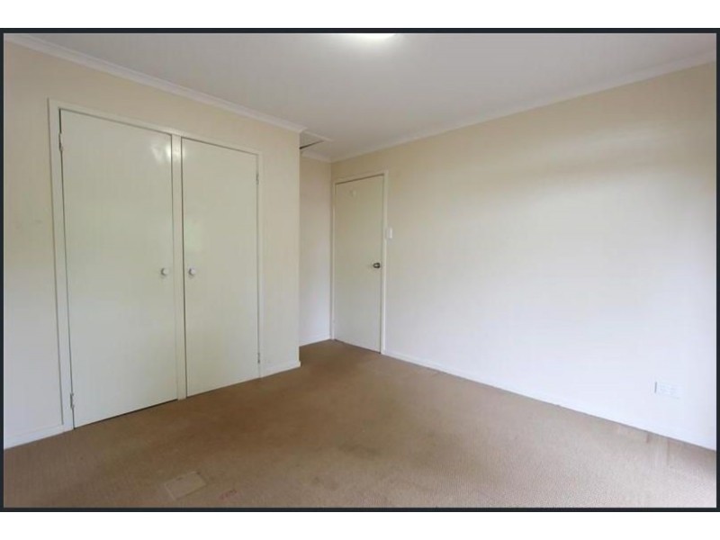 15B Captain Street, Holland Park West QLD 4121