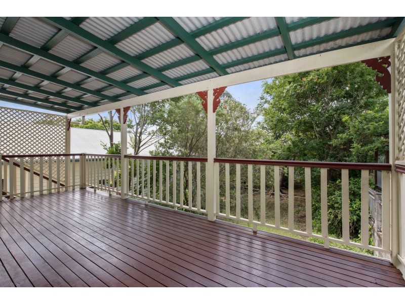 70 Stanley Road, Camp Hill QLD 4152