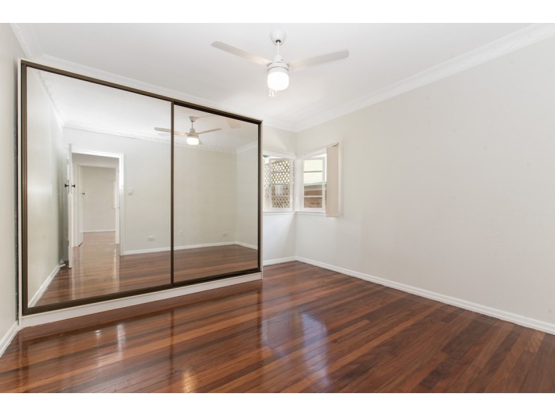 70 Stanley Road, Camp Hill QLD 4152