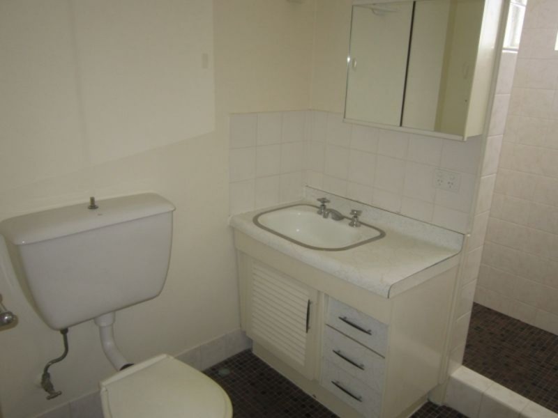 4/11 Harty Street, Coorparoo QLD 4151