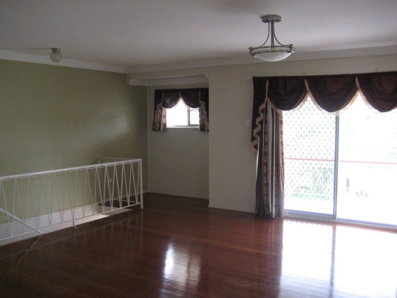 1 Ventura Street, Upper Mount Gravatt QLD 4122