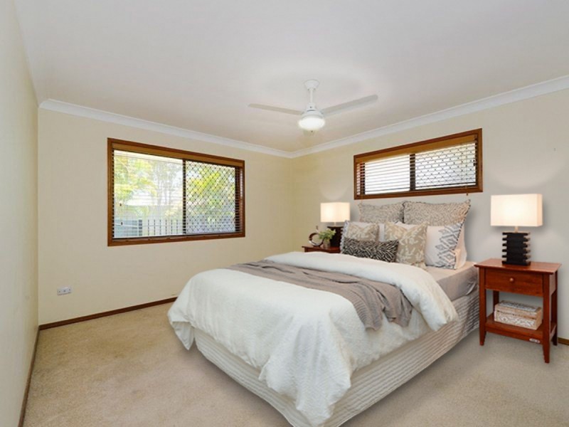 35 Briarwood Street, Carindale QLD 4152