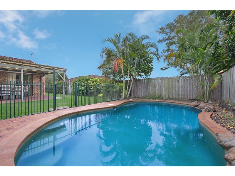 35 Briarwood Street, Carindale QLD 4152