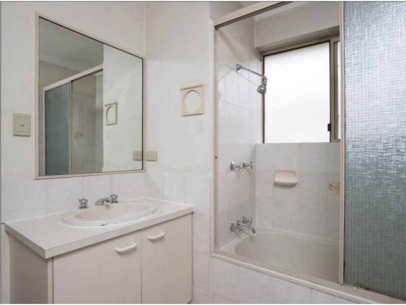 4/28 Dickenson Street, Carina QLD 4152