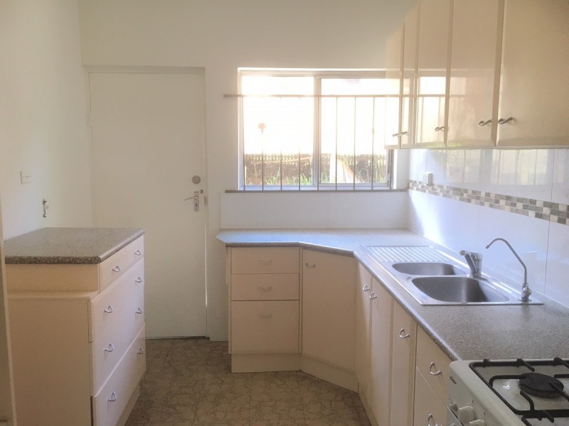 C/1035 Logan Road, Holland Park West QLD 4121