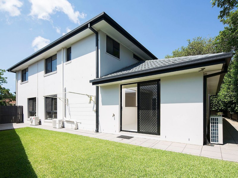 16 Glyn Street, Coorparoo QLD 4151