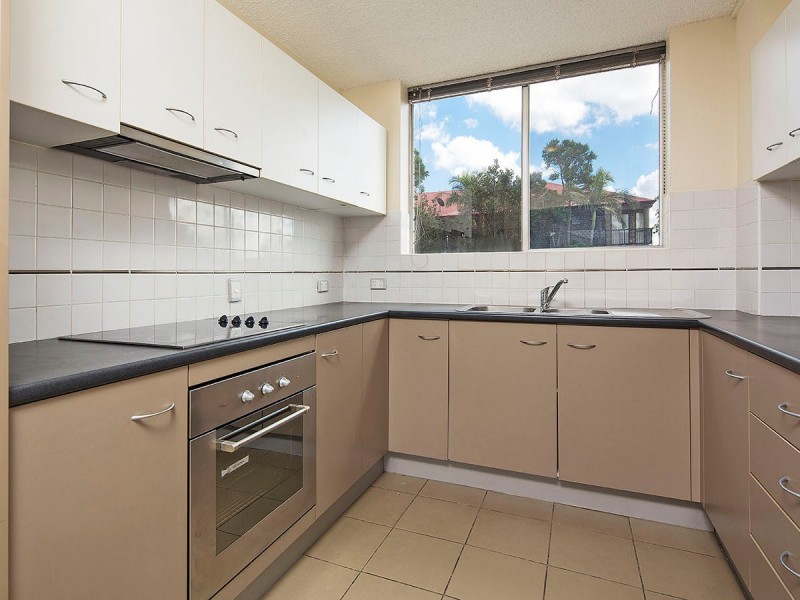 1/31 St Leonards Street, Coorparoo QLD 4151