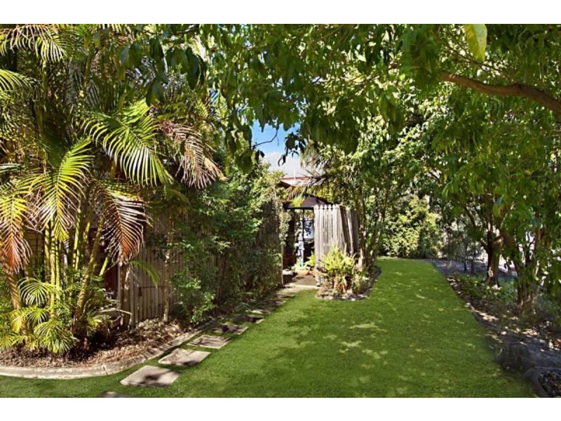 2/3 Haig Street, Coorparoo QLD 4151