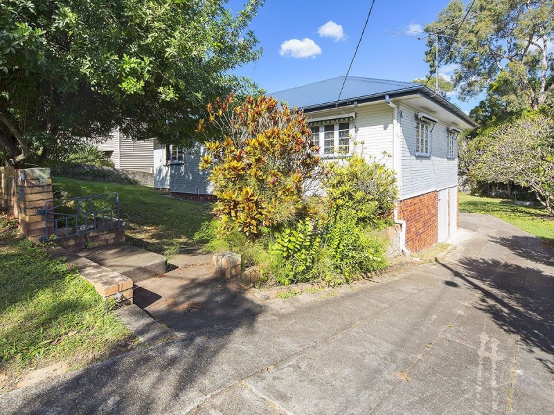 34 Mackay Street, Coorparoo QLD 4151