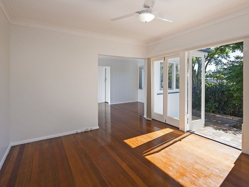 59 Oxley Drive, Holland Park QLD 4121