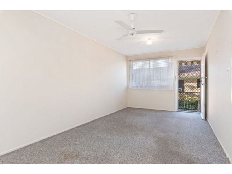 2/32 Barnes Avenue, Coorparoo QLD 4151