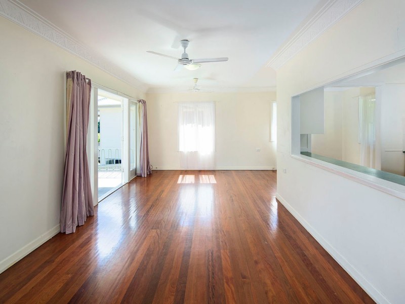 147 Porteus Drive, Seven Hills QLD 4170