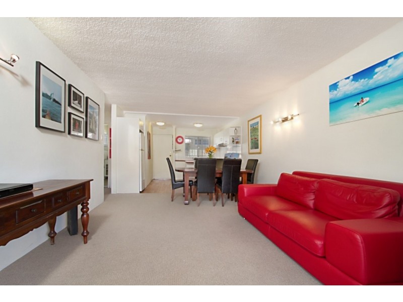 2/32 Macaulay Street, Coorparoo QLD 4151