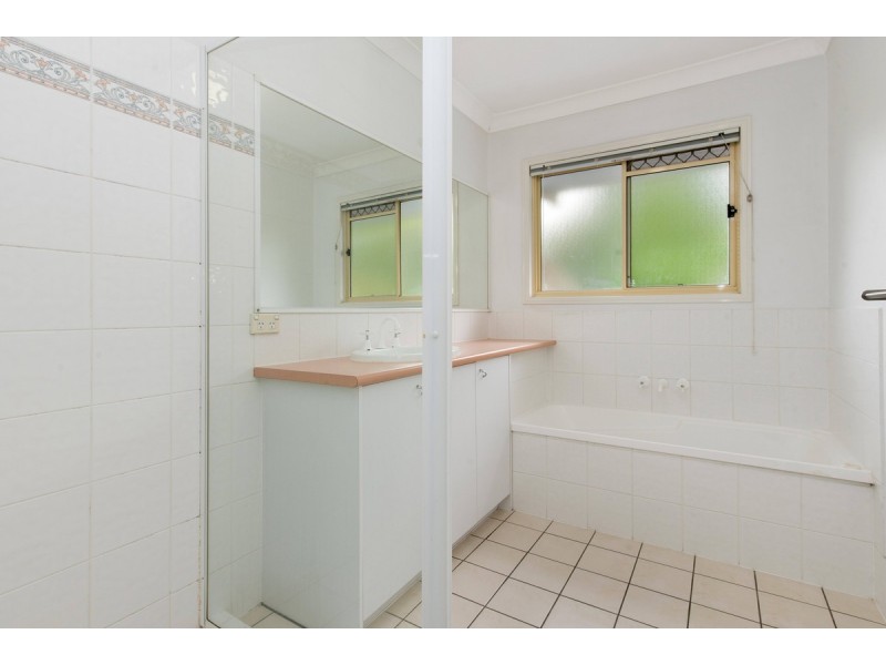 2/396 Upper Cornwall Street, Coorparoo QLD 4151