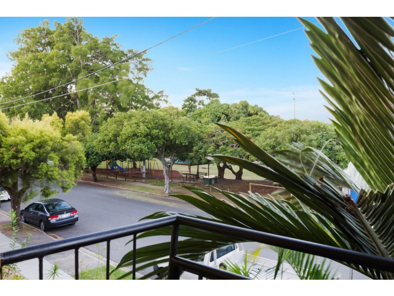 3/96 Victoria Terrace, Greenslopes QLD 4120