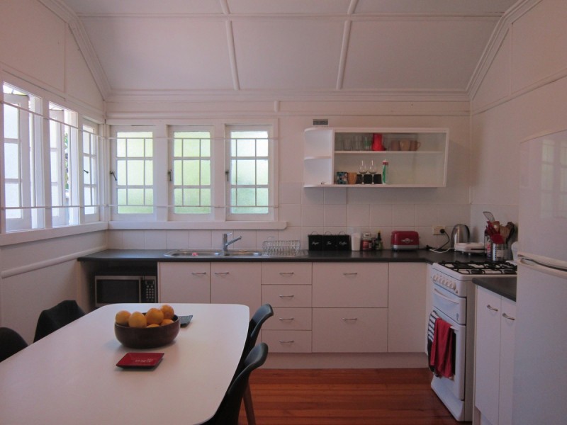 29 Oxley Drive, Holland Park QLD 4121