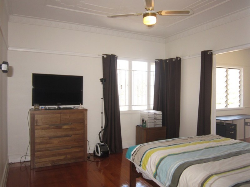 29 Oxley Drive, Holland Park QLD 4121