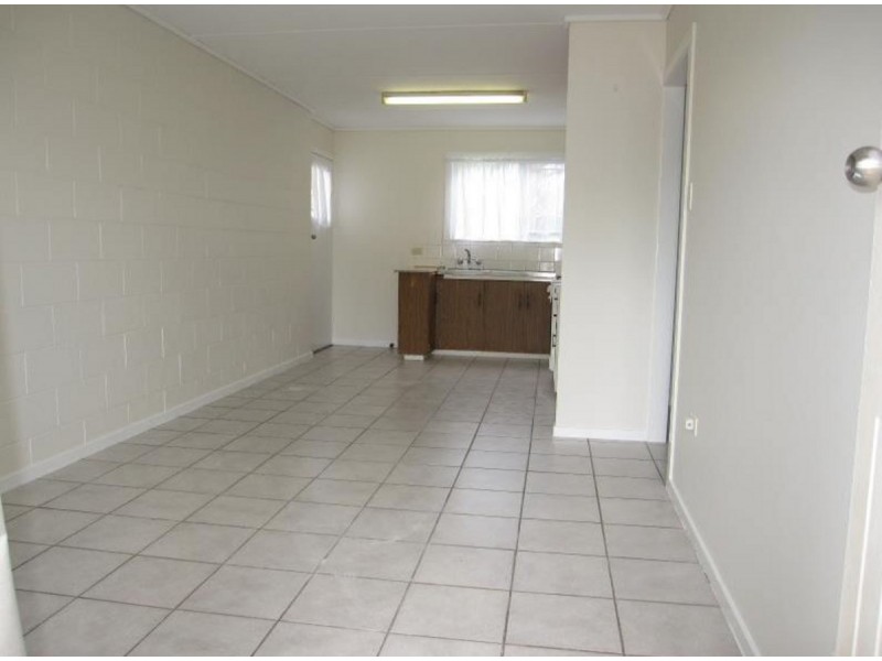 4/697 Logan Road, Greenslopes QLD 4120