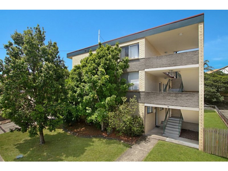 4/32 Macaulay Street, Coorparoo QLD 4151