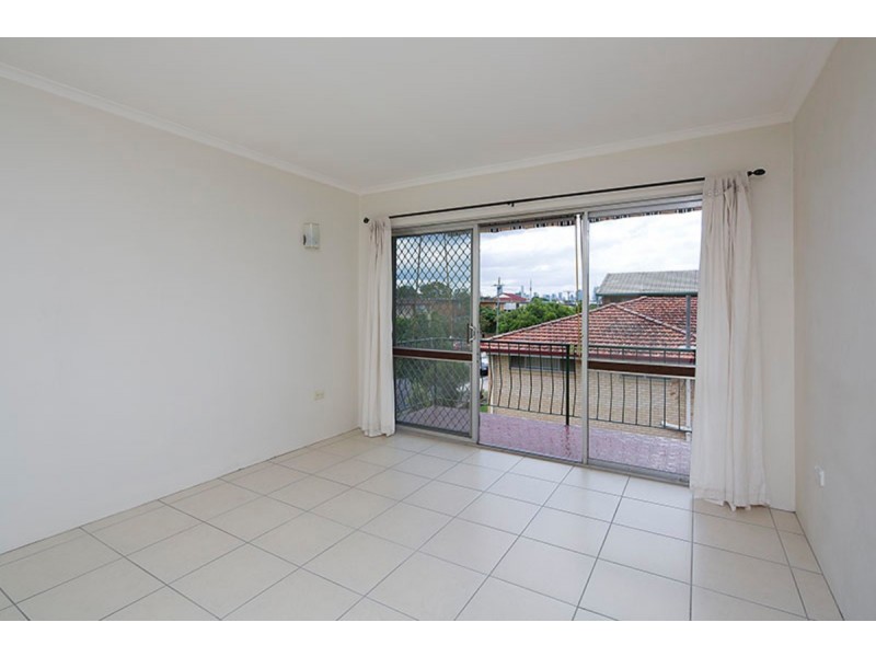 4/32 Macaulay Street, Coorparoo QLD 4151