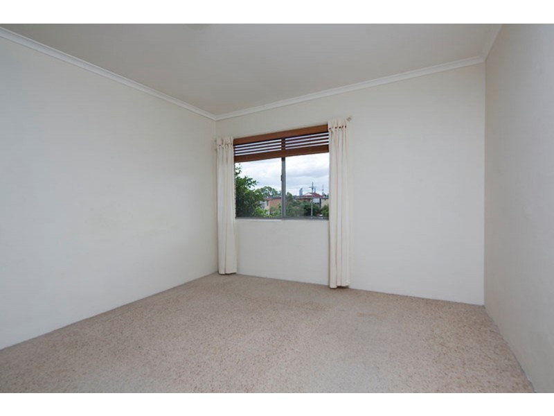 4/32 Macaulay Street, Coorparoo QLD 4151