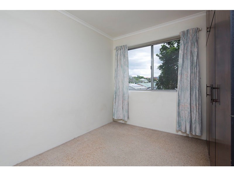 4/32 Macaulay Street, Coorparoo QLD 4151