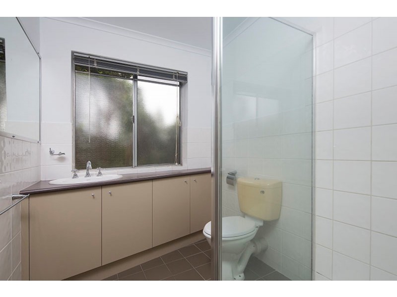 4/32 Macaulay Street, Coorparoo QLD 4151