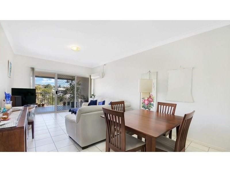 6/24 Mclay Street, Coorparoo QLD 4151