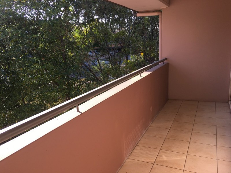 6/24 Mclay Street, Coorparoo QLD 4151