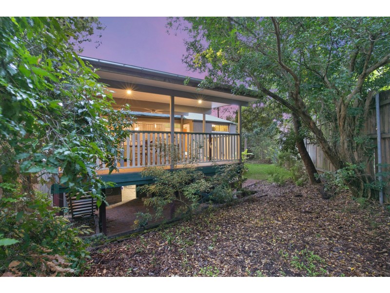 12 Aylesford Street, Annerley QLD 4103