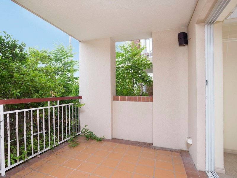 1/85 Kitchener Street, Coorparoo QLD 4151