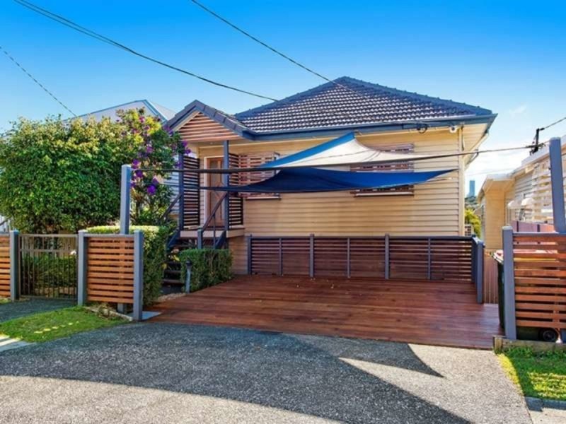 36 Ninth Avenue, Coorparoo QLD 4151