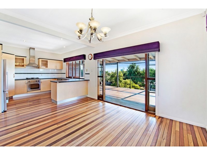 36 Ninth Avenue, Coorparoo QLD 4151