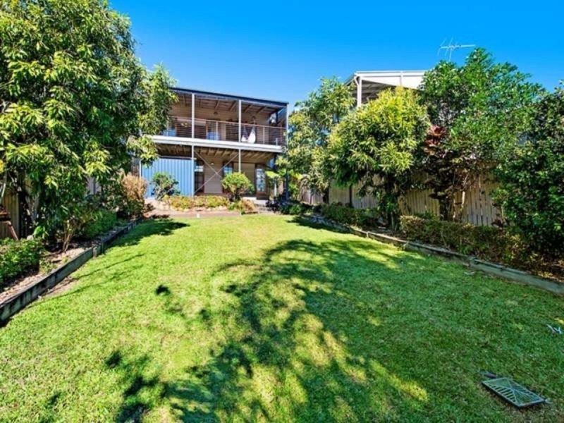 36 Ninth Avenue, Coorparoo QLD 4151