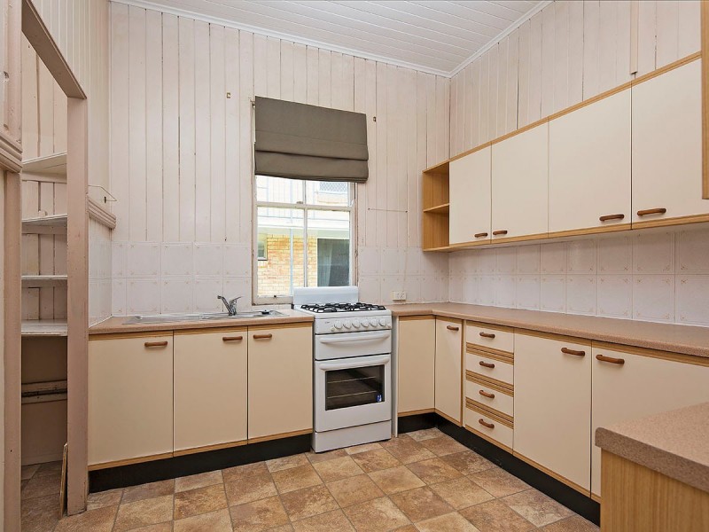 29 Ellis Street, Greenslopes QLD 4120