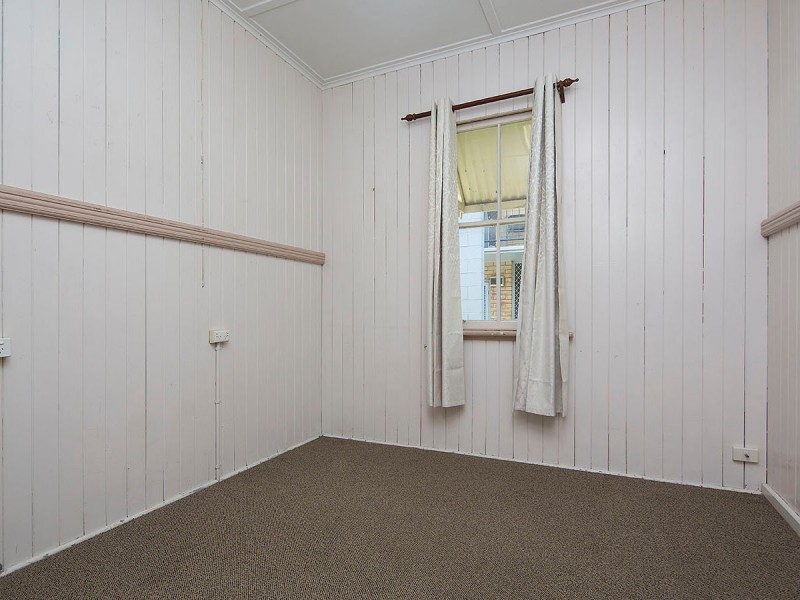 29 Ellis Street, Greenslopes QLD 4120