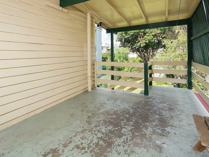 29 Ellis Street, Greenslopes QLD 4120