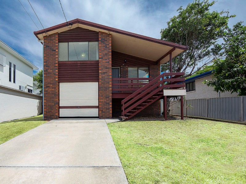 25 Watson Street, Camp Hill QLD 4152