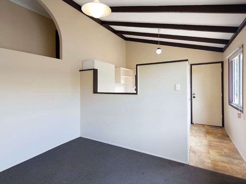 25 Watson Street, Camp Hill QLD 4152