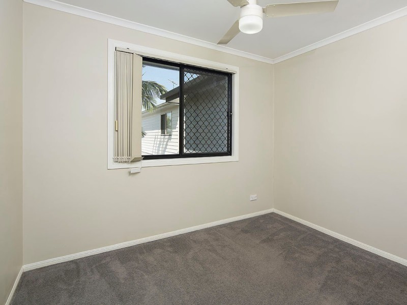 2/20 Robinson Street, Coorparoo QLD 4151