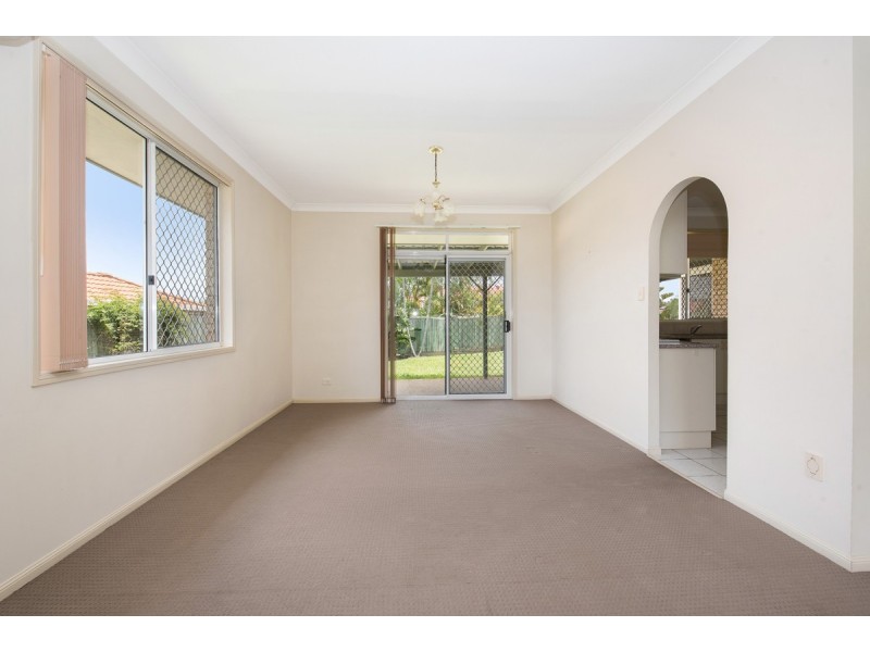 7 Piccadilly Place, Carindale QLD 4152
