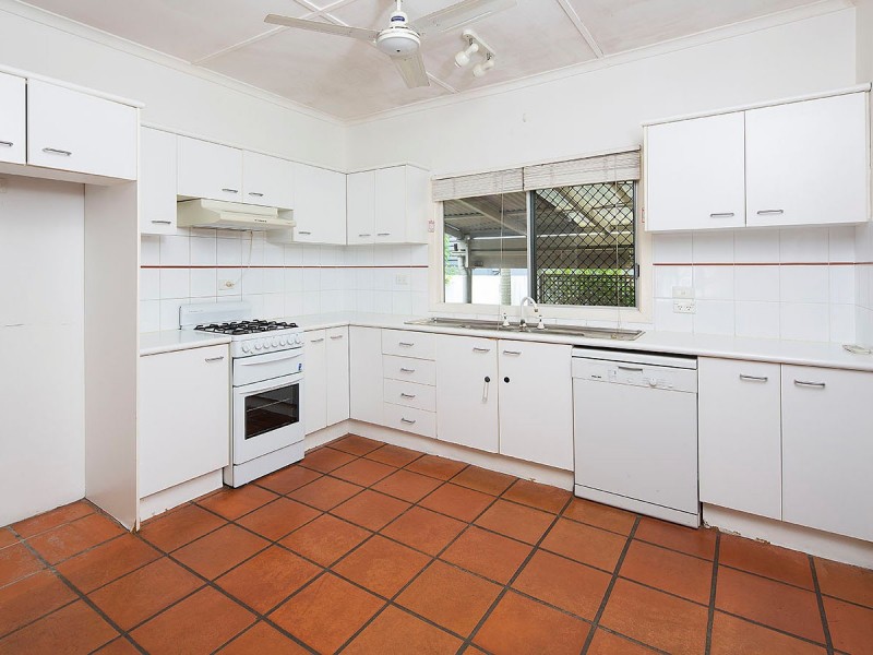 35 Cambridge Street, Bulimba QLD 4171