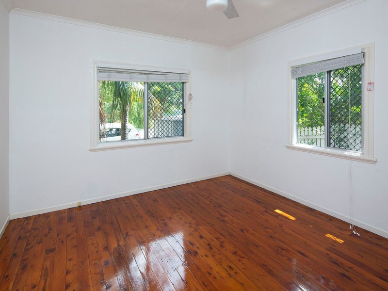 35 Cambridge Street, Bulimba QLD 4171