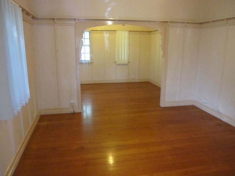 17 Barker Street, East Brisbane QLD 4169