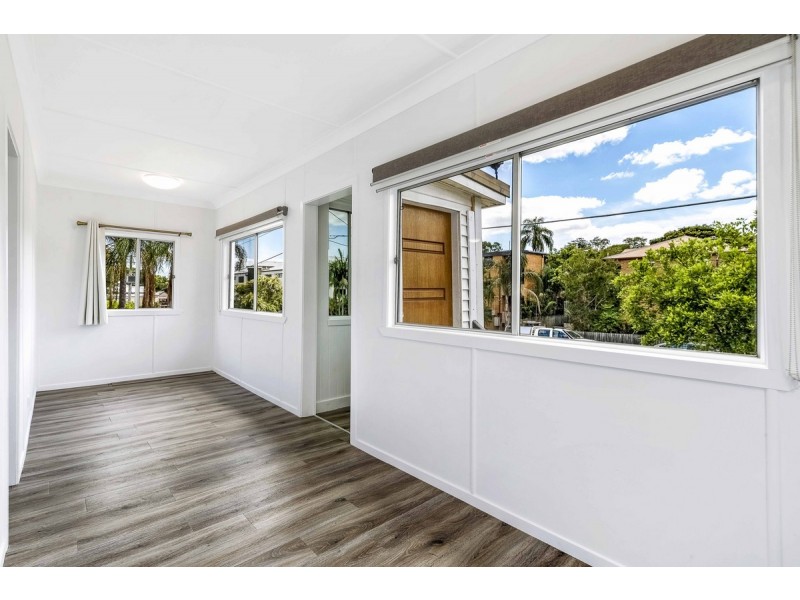 16 Potts Street, East Brisbane QLD 4169