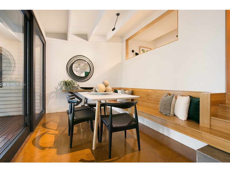 17 Dale Street, Coorparoo QLD 4151