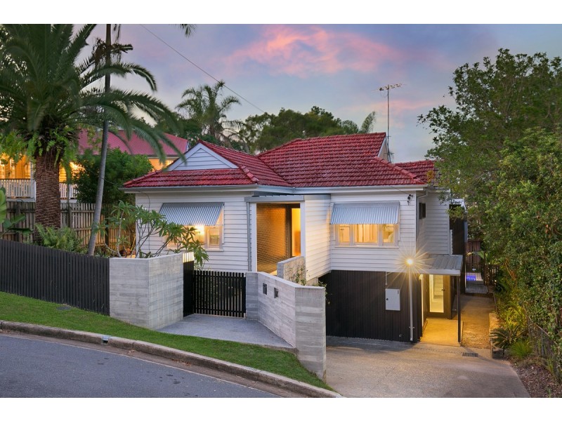 17 Dale Street, Coorparoo QLD 4151